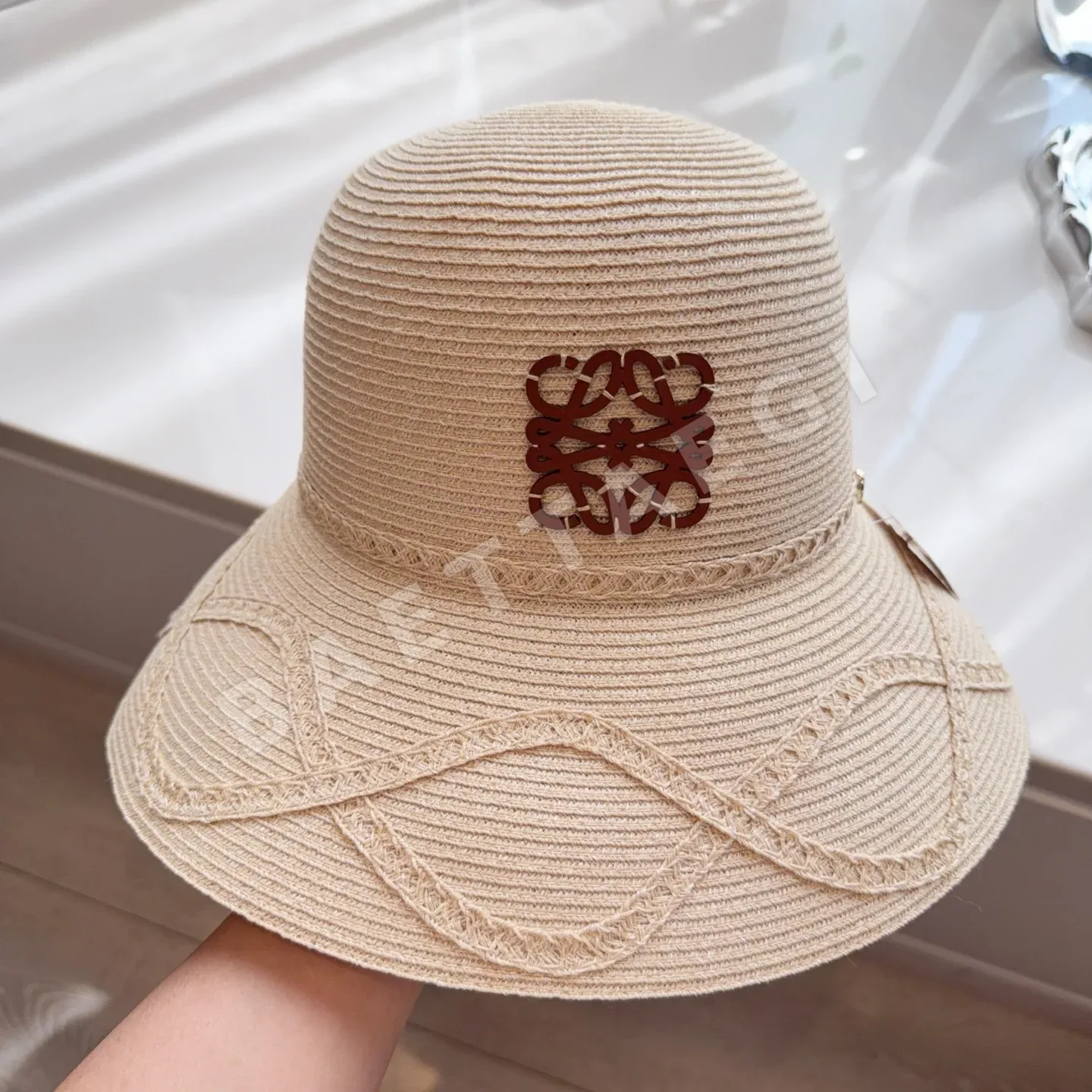 로에베 꼬아 짠 밀짚 모자 상세 이미지 9