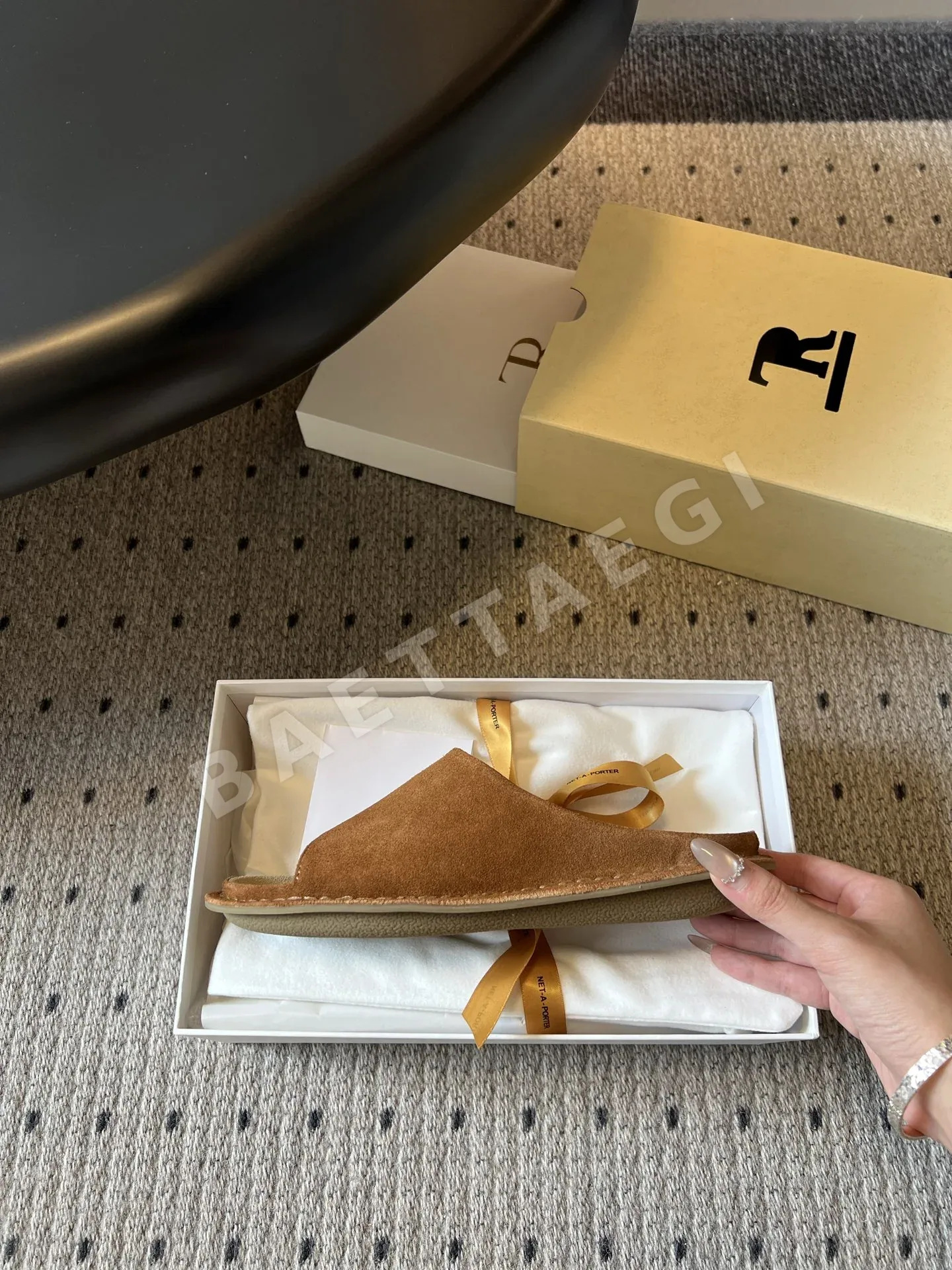더로우 수입 송아지 스웨이드 샌들 상세 이미지 5