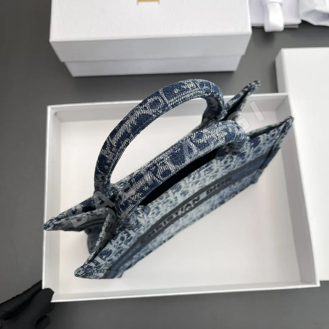 디올 북 토트 쇼핑백 상세 이미지 5