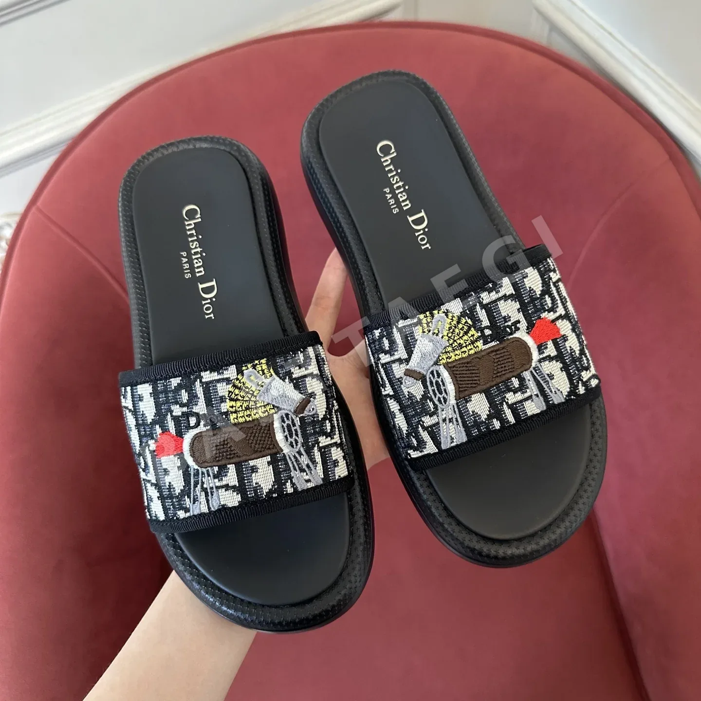 디올 벨크로 샌들 상세 이미지 8
