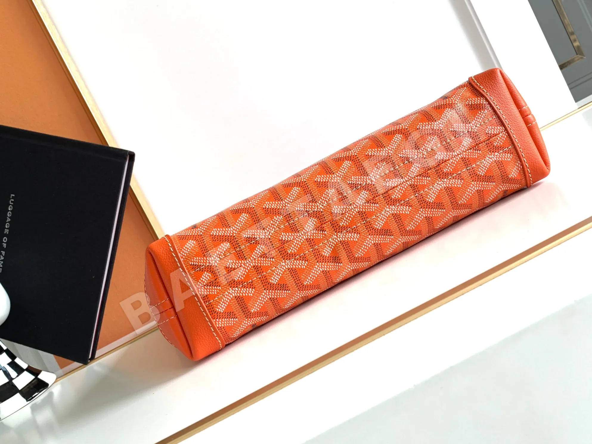 고야드 컨티 클러치 가방 상세 이미지 4