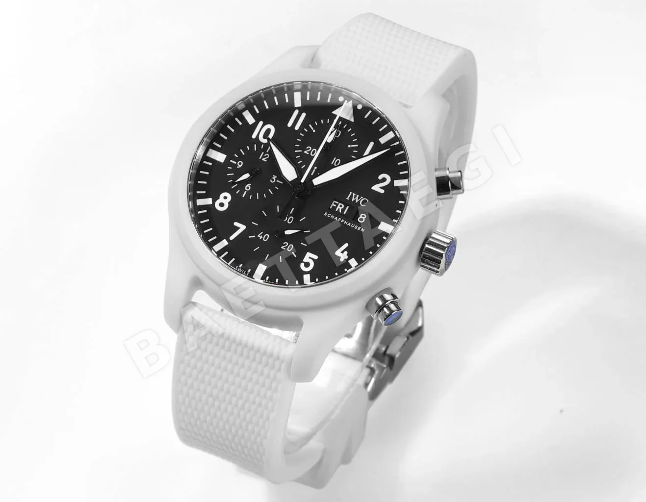 IWC 파일럿 탑건 세라믹 시계
