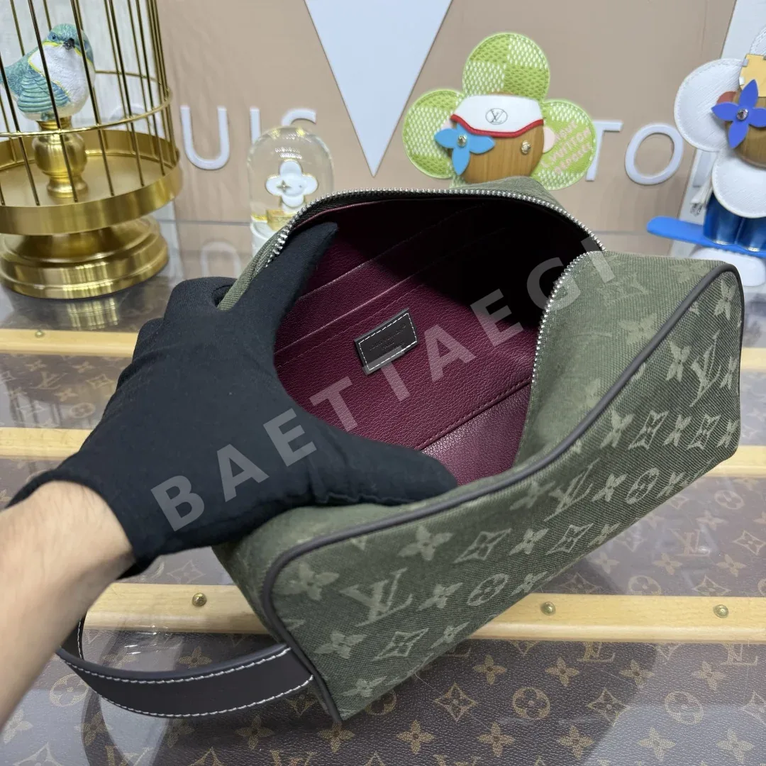 루이비통 모노그램 자카드 세면 키트 가방 상세 이미지 9