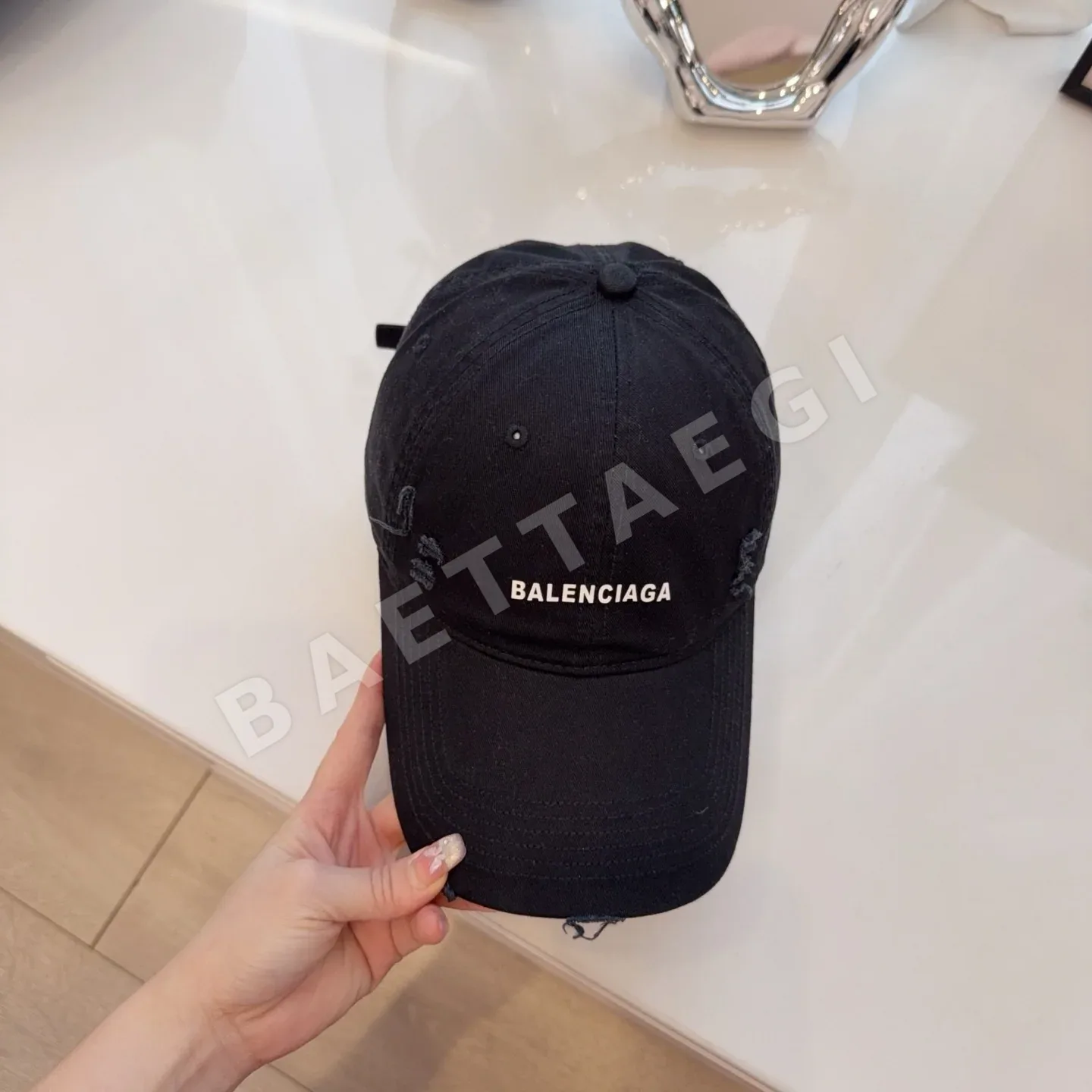 발렌시아가 배색 야구모자 상세 이미지 2