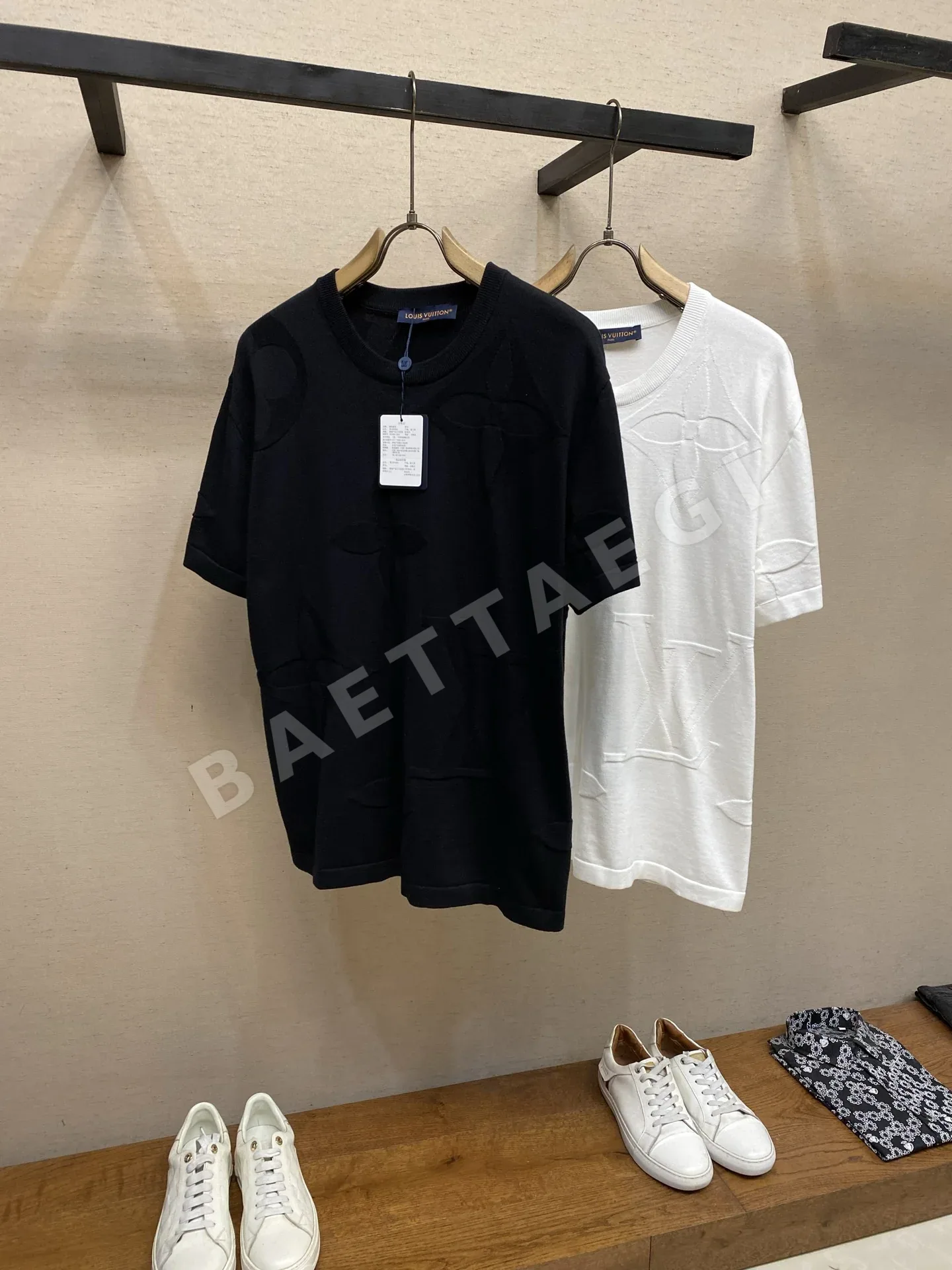 루이비통 모노그램 자카드 반팔 티셔츠 상세 이미지 3