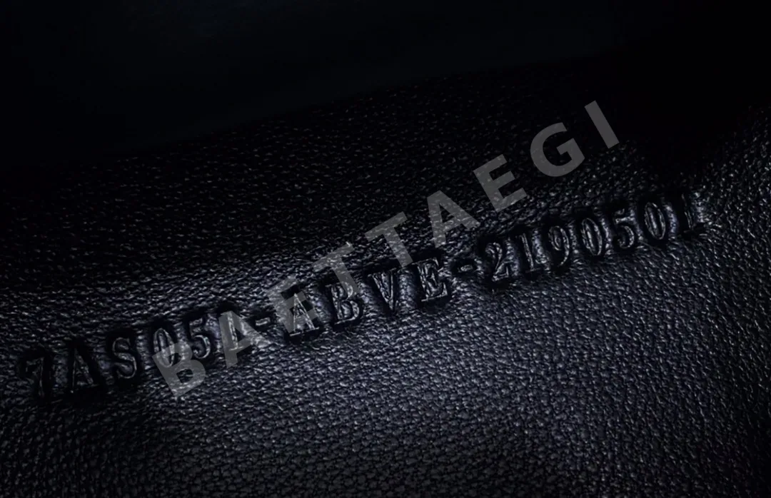 펜디 퍼스트 숄더 클러치백 80018 S80018 S 상세 이미지 7