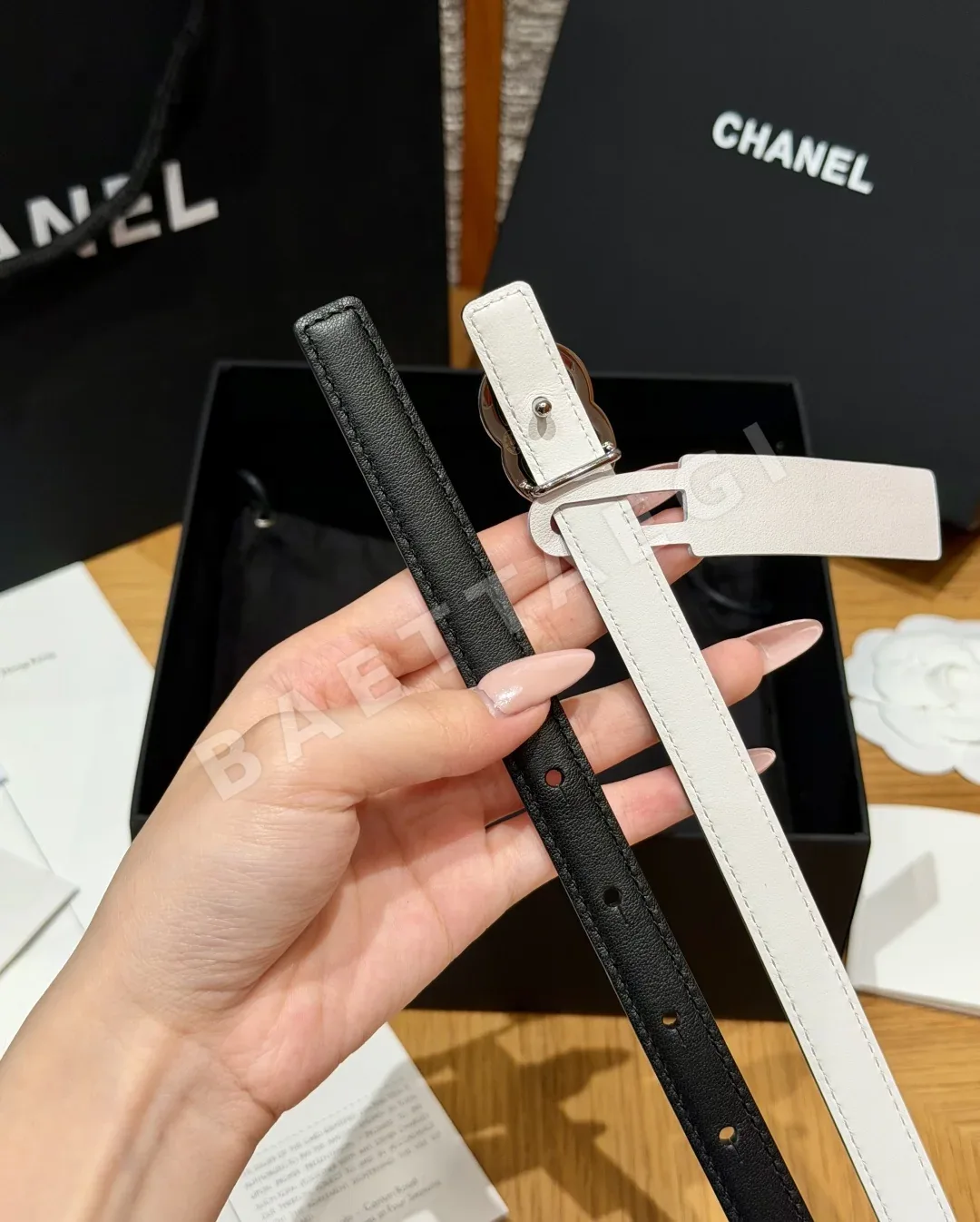 샤넬 더블 C 로고 양면 카프스킨 벨트 상세 이미지 8