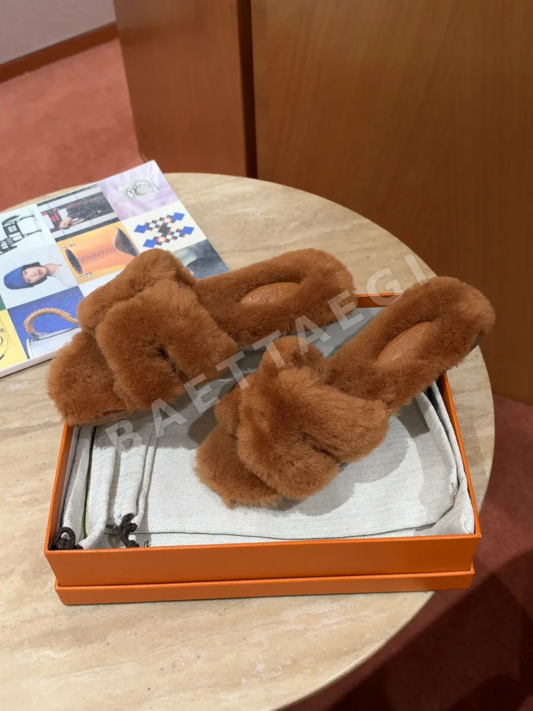 에르메스 오란 샌들 내추럴 가죽 H 컷아웃 상세 이미지 9