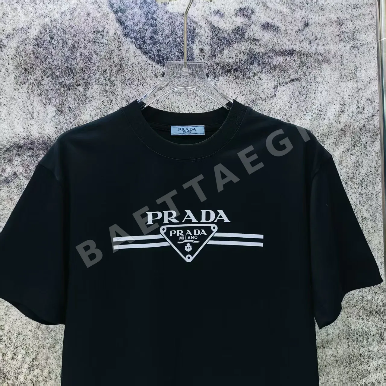 프라다 여성 반팔 상세 이미지 3