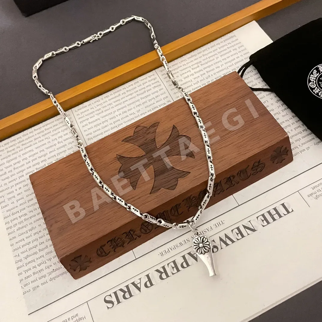 크롬하츠 클래식 레트로 크로스 장식 목걸이 상세 이미지 7