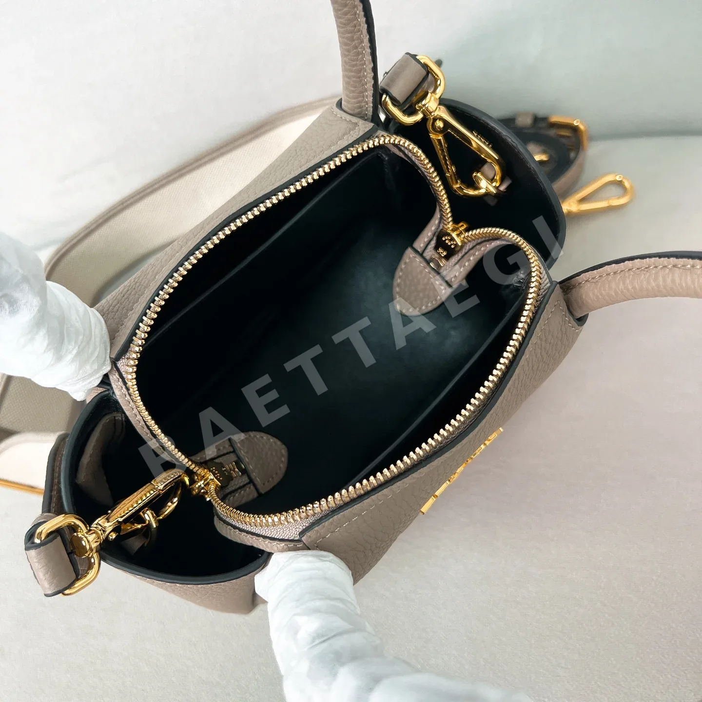 프라다 리치 패턴 미니 핸드백 숄더백 1BA362 상세 이미지 8