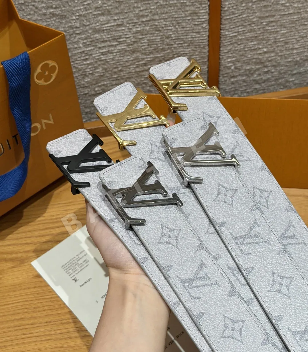 루이비통 모노그램 리버시블 40mm 벨트 상세 이미지 4