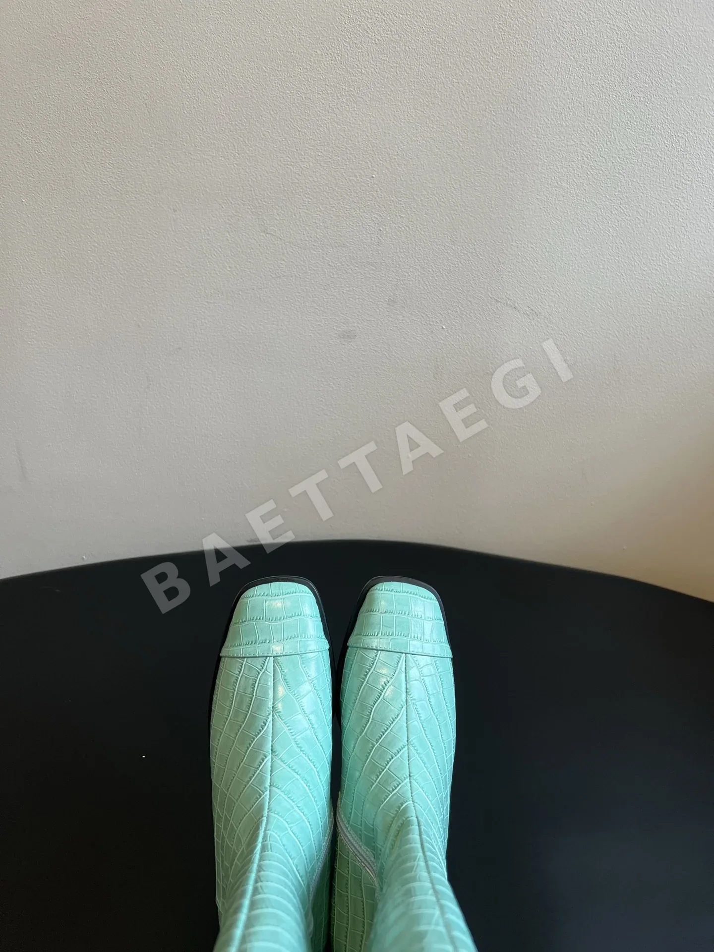 샤넬 부츠 여성 가죽 더블 C 버클 상세 이미지 7