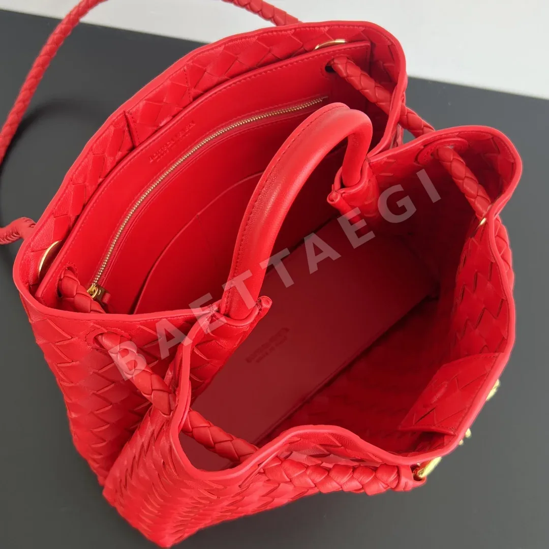 보테가베네타 안디아모 나파 램스킨 위빙 숄더백 상세 이미지 5