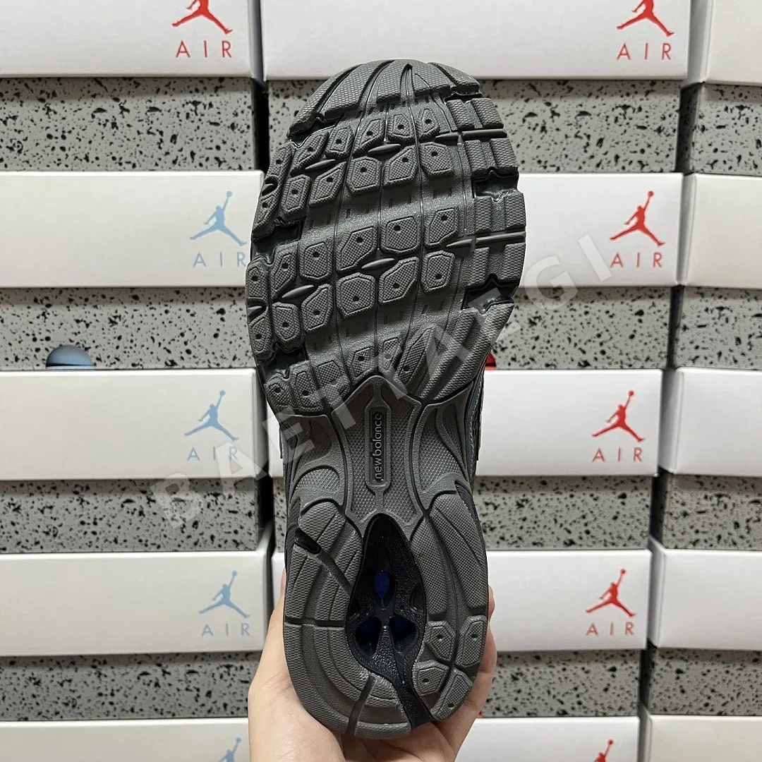 뉴발란스 [XY] 740v2 U740BT2 202077 New Balance 740v2 Grey Blue 상세 이미지 2