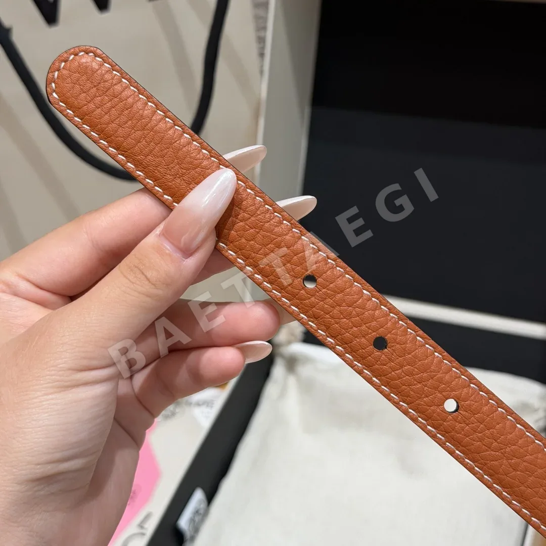 로에베 아나그램 페블 그레인 가죽 벨트 상세 이미지 8
