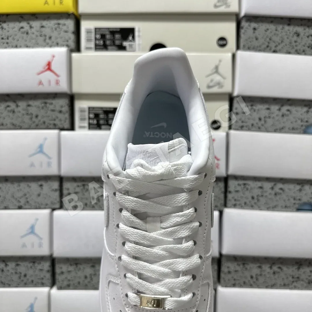 나이키 [XY/PB] 에어 포스 1 로우 화이트 CZ8065-100 201729 Nike Air Force 1 Low Drake NOCTA 상세 이미지 4