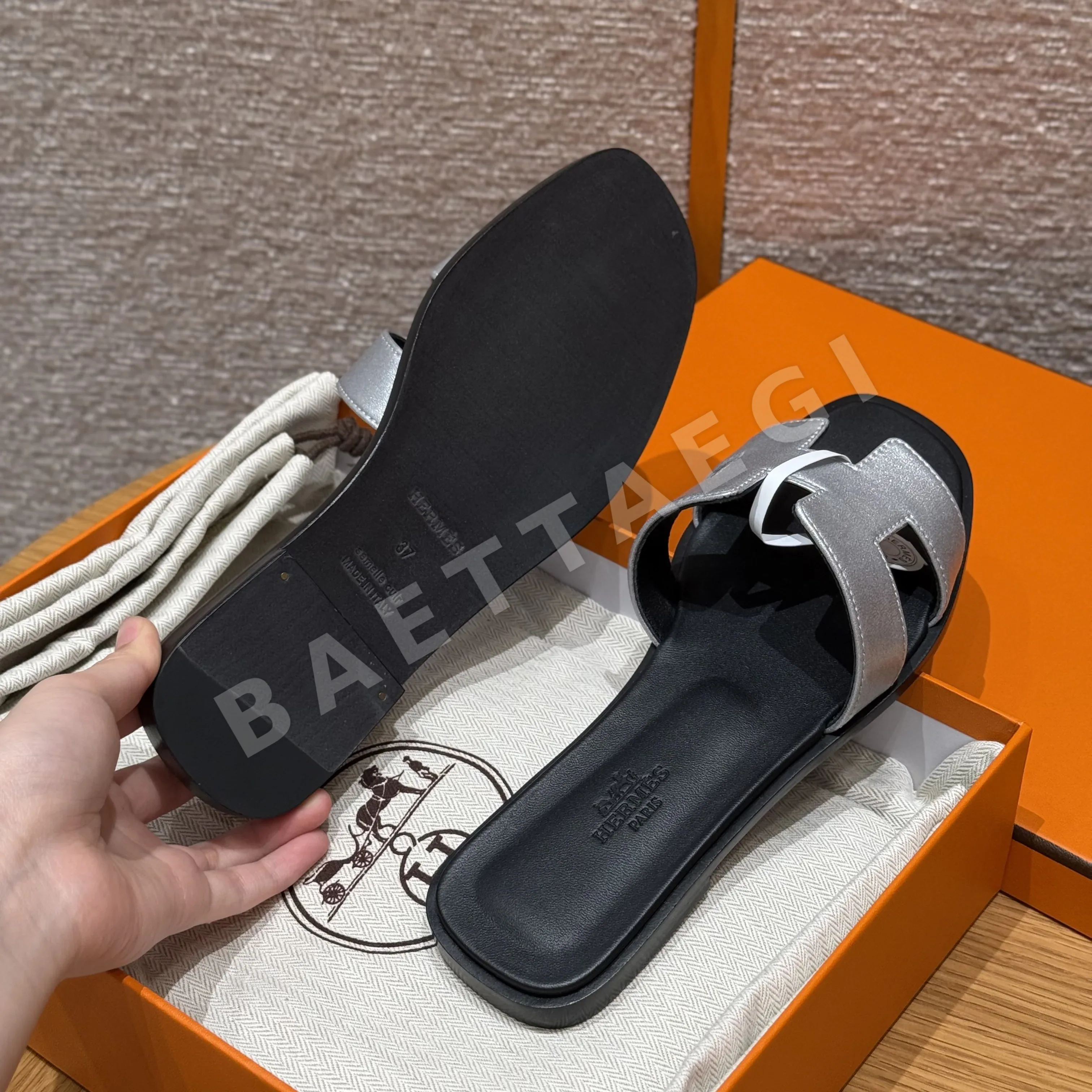 에르메스 오란 슬리퍼 상세 이미지 15