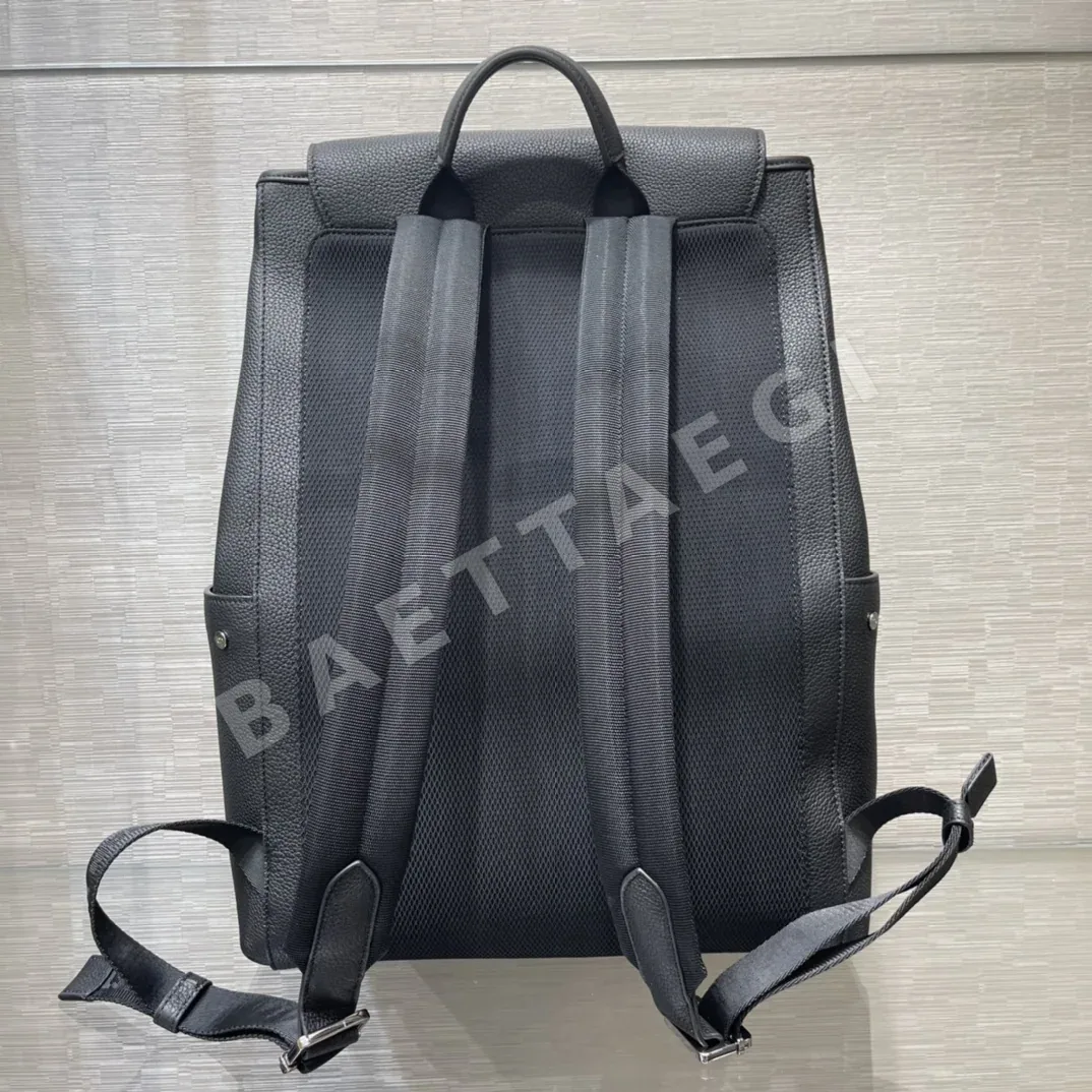 디올 새들 가죽 백팩 상세 이미지 5