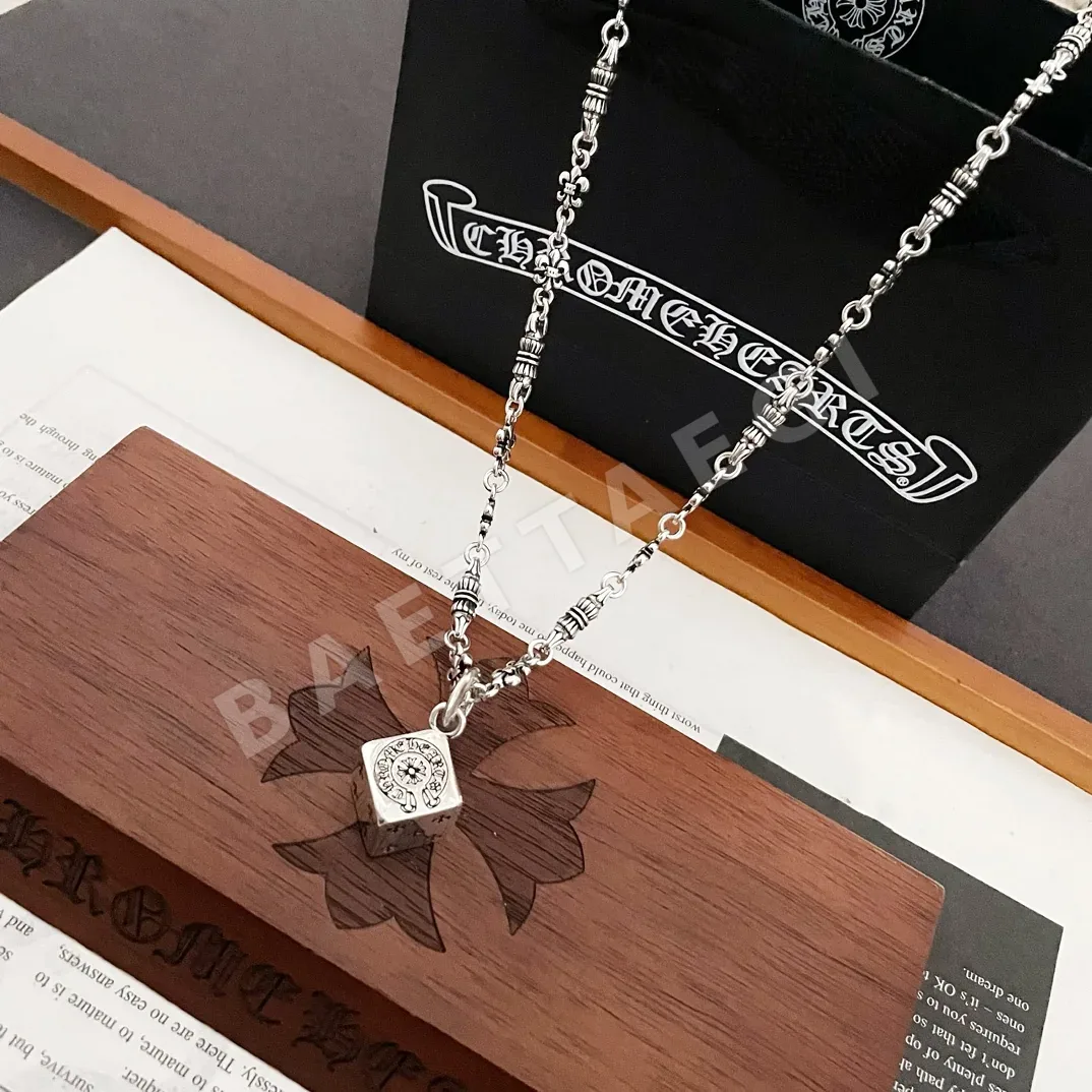 크롬하츠 클래식 레트로 버튼 다이스 펜던트 목걸이 상세 이미지 3