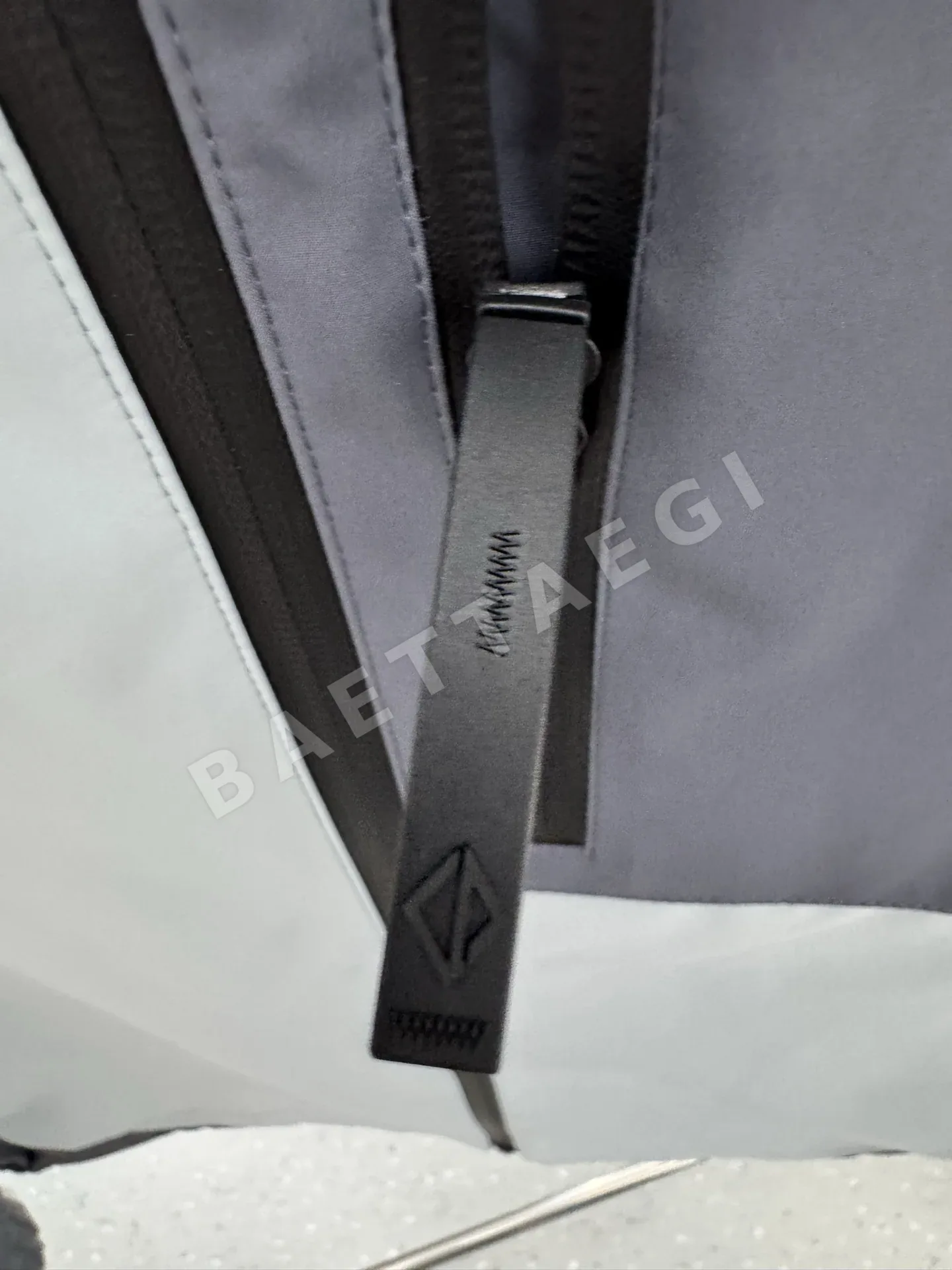 디올 슬림핏 남성 자켓 상세 이미지 6