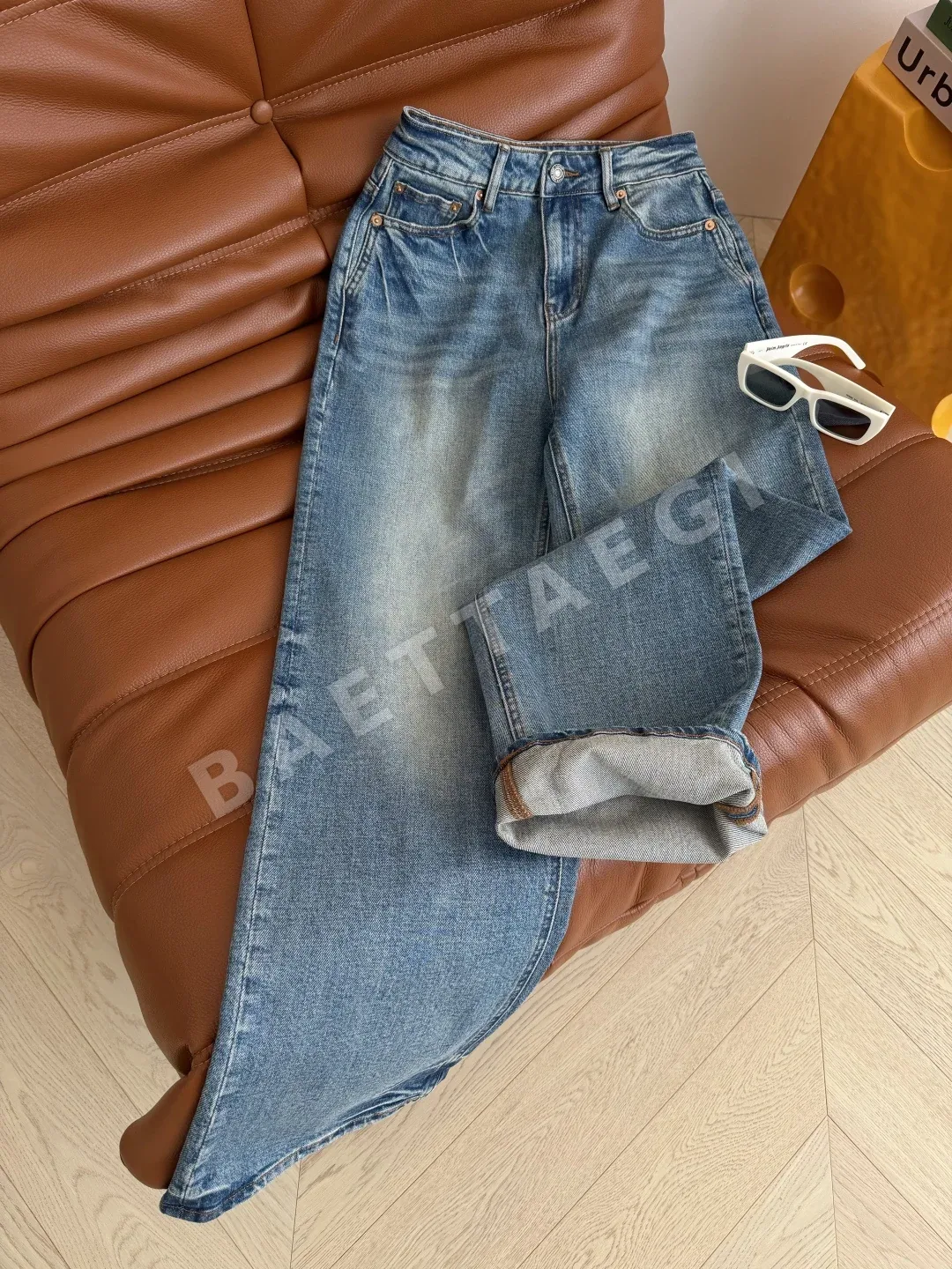 생로랑 레트로 워시 스트레이트 레그 진 바지 상세 이미지 4
