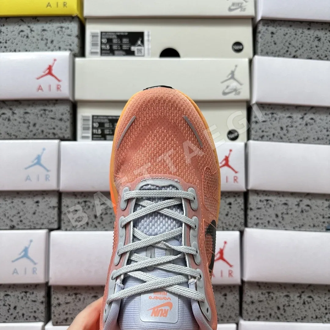 나이키 [5A] 보메로 프리미엄 오렌지 HQ2050-769 201638 Nike Vomero Premium 상세 이미지 4