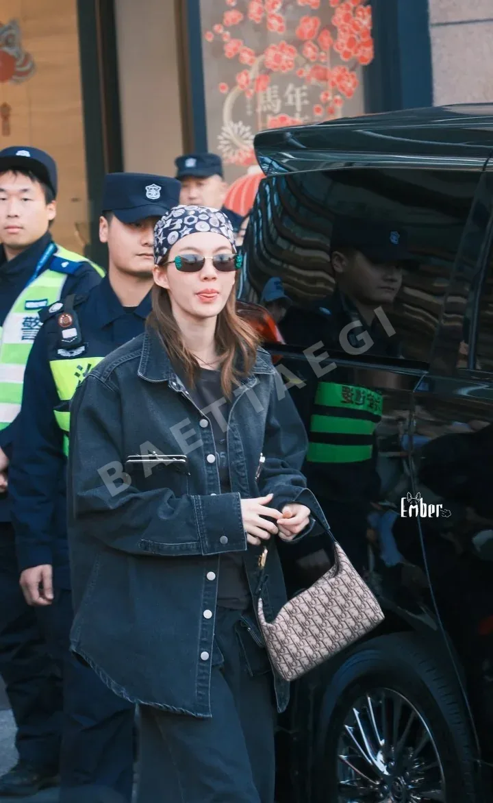 디올 클로버 선글라스 상세 이미지 2