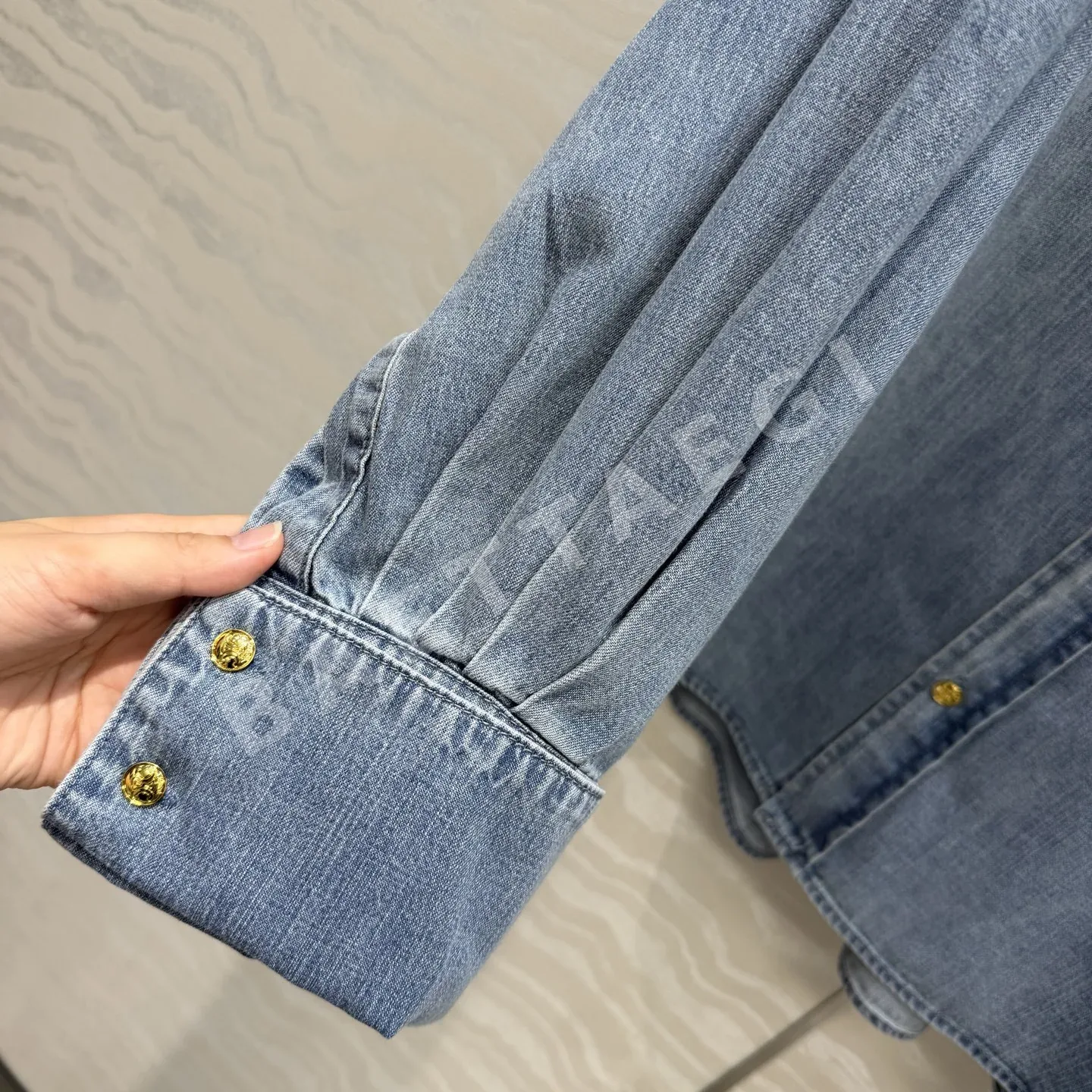 셀린느 데님 자수 카라 여성 셔츠 상세 이미지 6