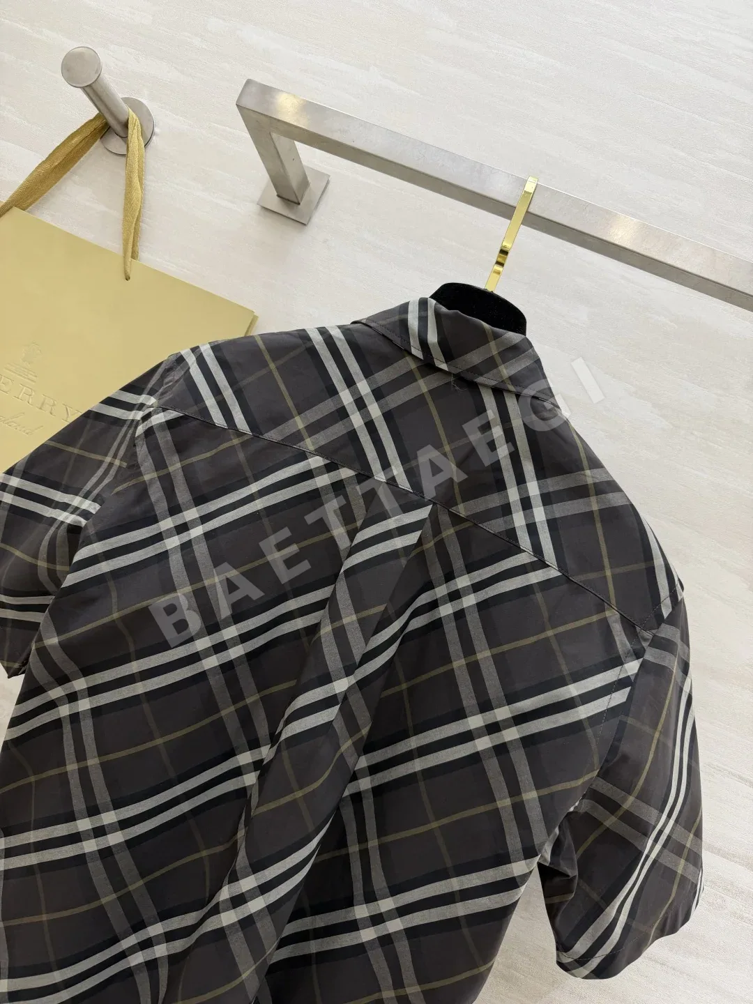 버버리 레트로 체크 여성 반팔 셔츠 상세 이미지 8