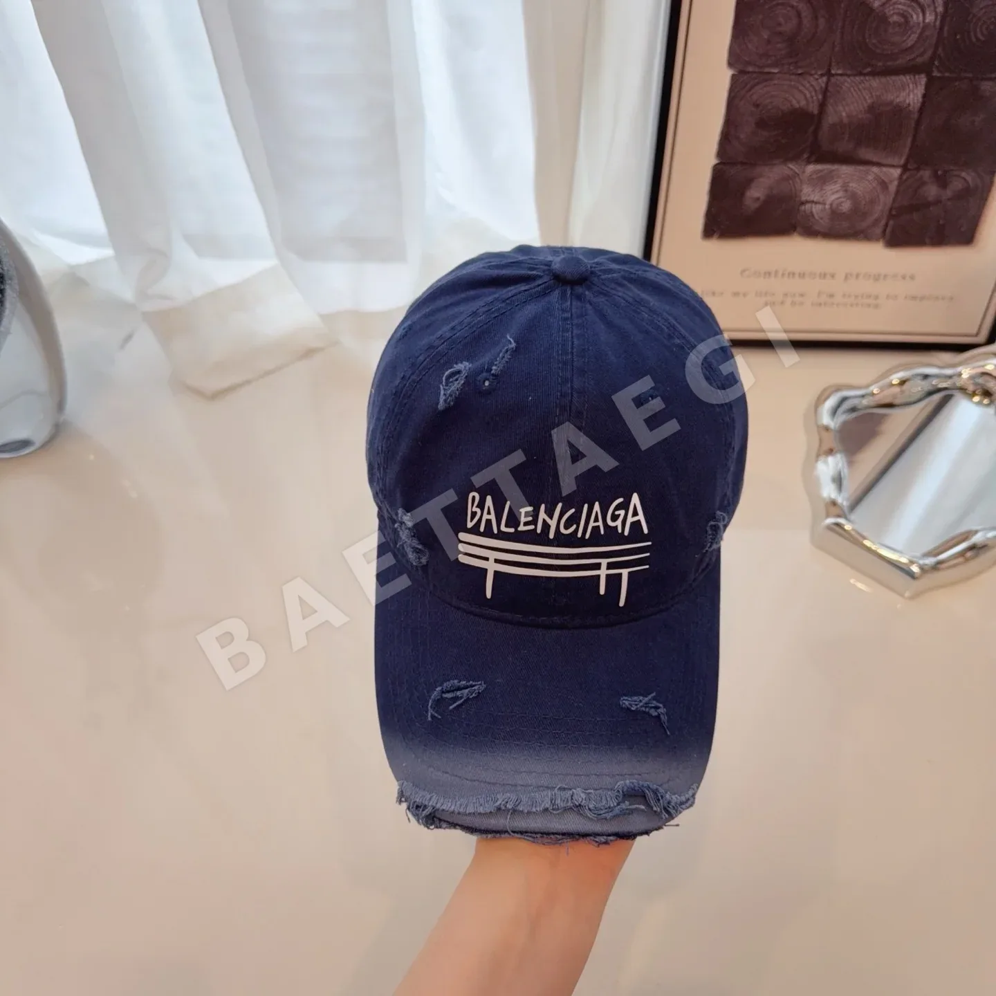 발렌시아가 그라데이션 워시 데미지 야구모자 상세 이미지 2