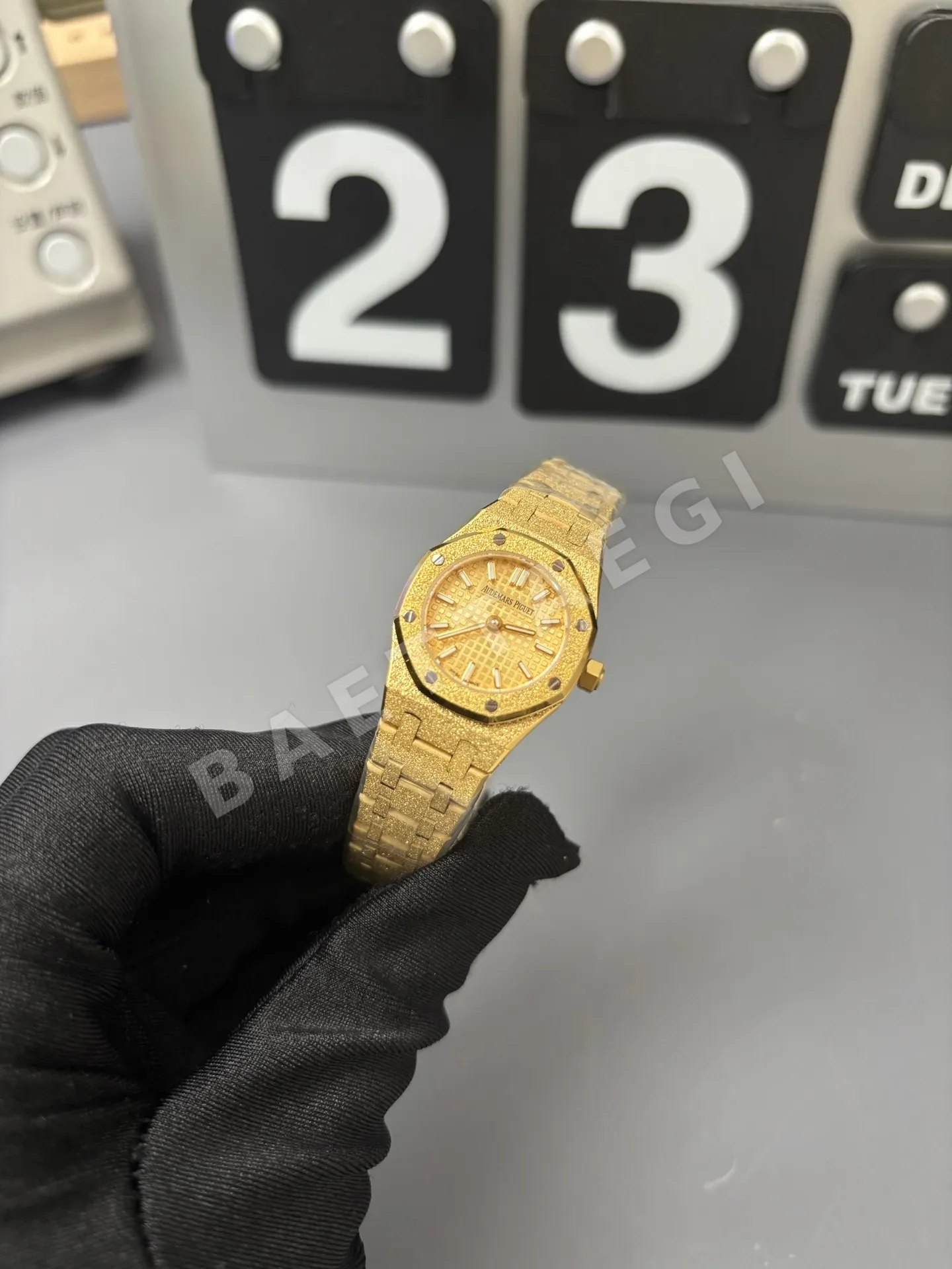 오데마피게 로얄오크 미니 23mm 여성 시계