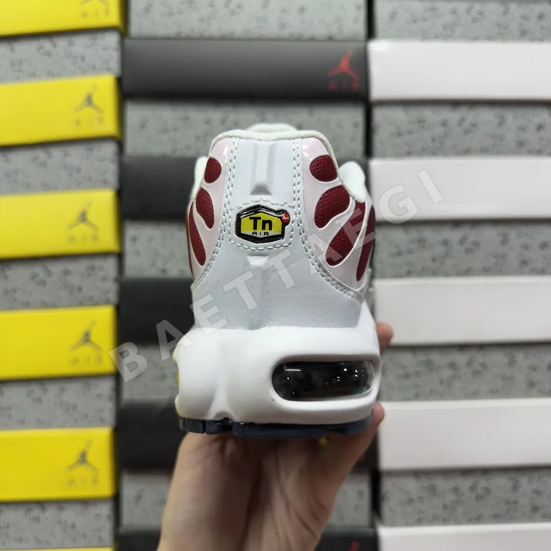 나이키 [BD] 에어 맥스 플러스 PSG FZ4776-100 201870 Nike Air Max Plus PSG 상세 이미지 3