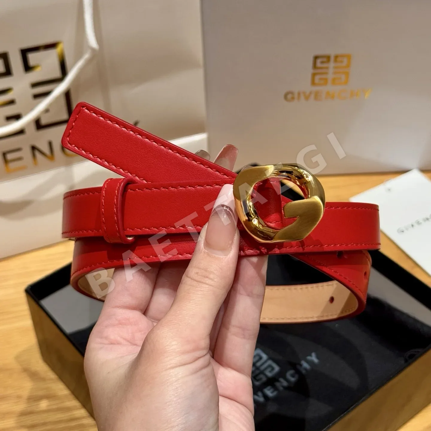 지방시 G체인 버클 소가죽 벨트 상세 이미지 2