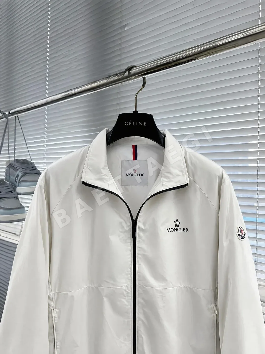 몽클레르 경량 코튼 패딩 남성 자켓 상세 이미지 2