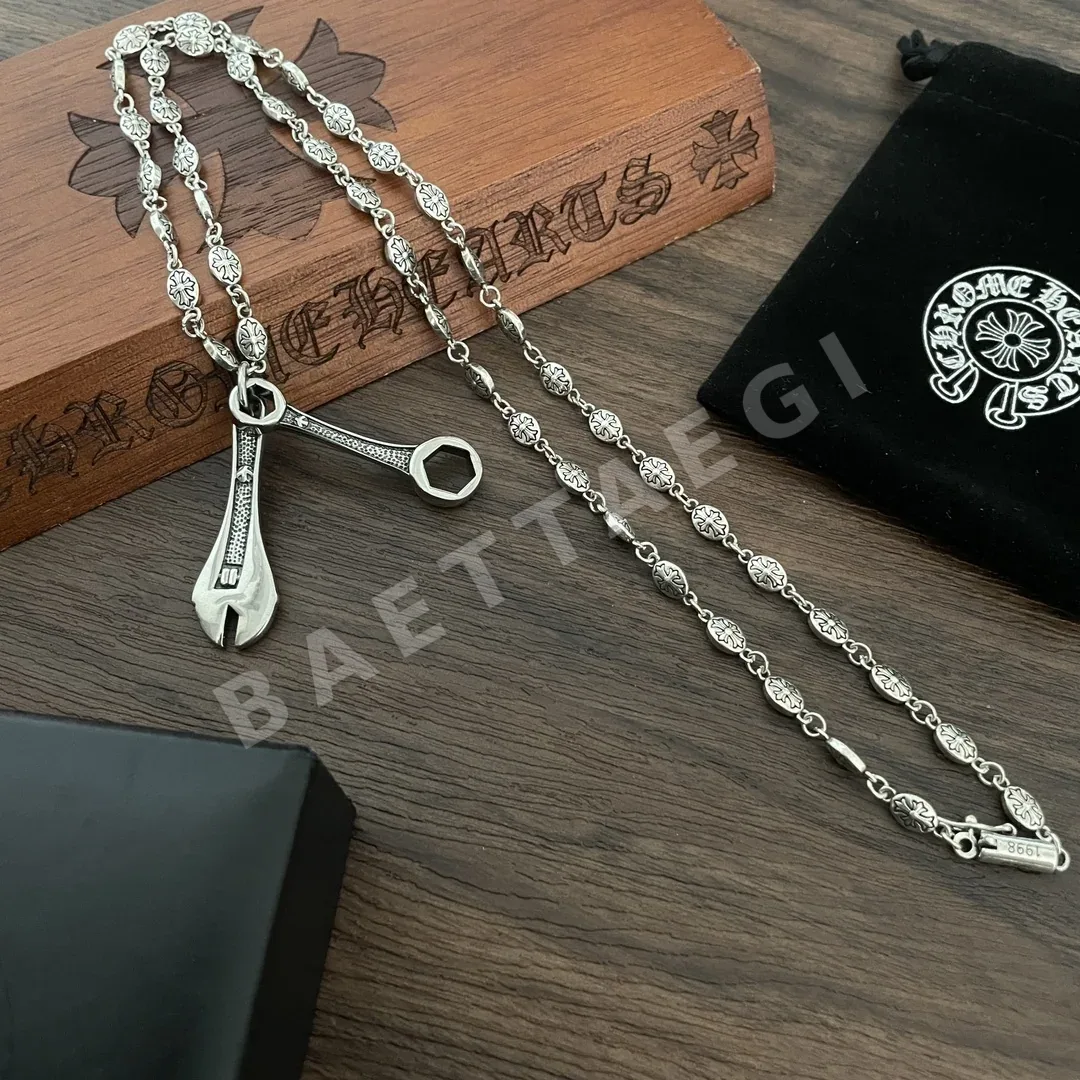 크롬하츠 레트로 크로스 볼 펜던트 목걸이 상세 이미지 3