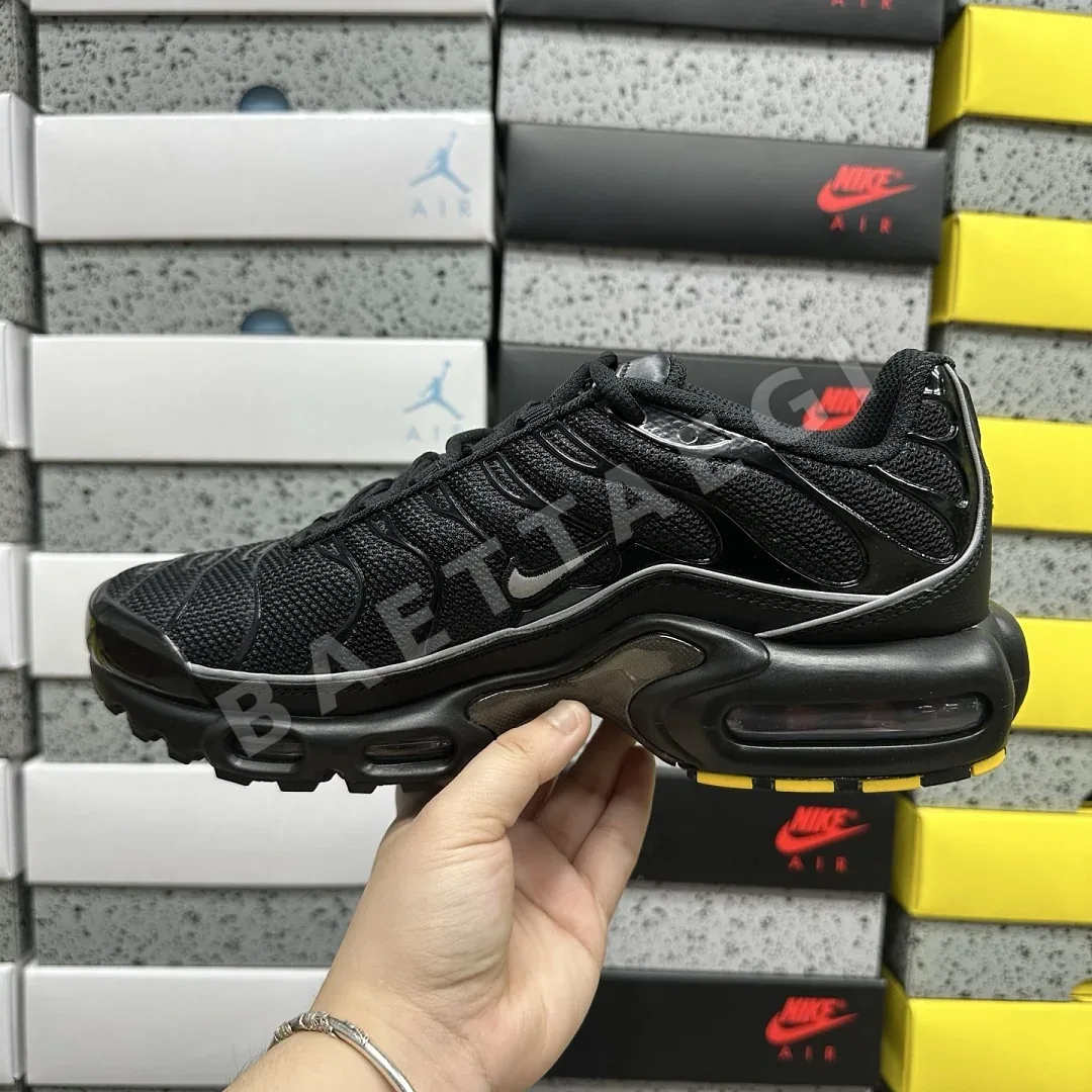 나이키 [DF] 에어 맥스 플러스 OG HV8066-002 201691 Nike Air Max Plus OG Black Reflective 상세 이미지 3