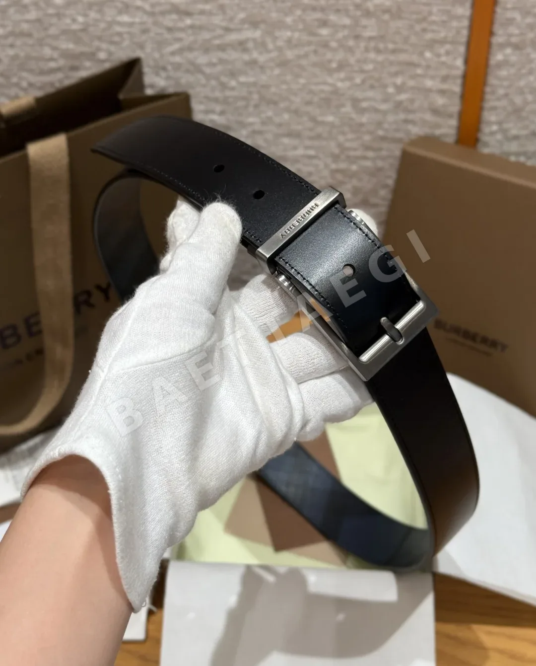 버버리 카프스킨 가죽 리버시블 벨트 35MM 상세 이미지 4