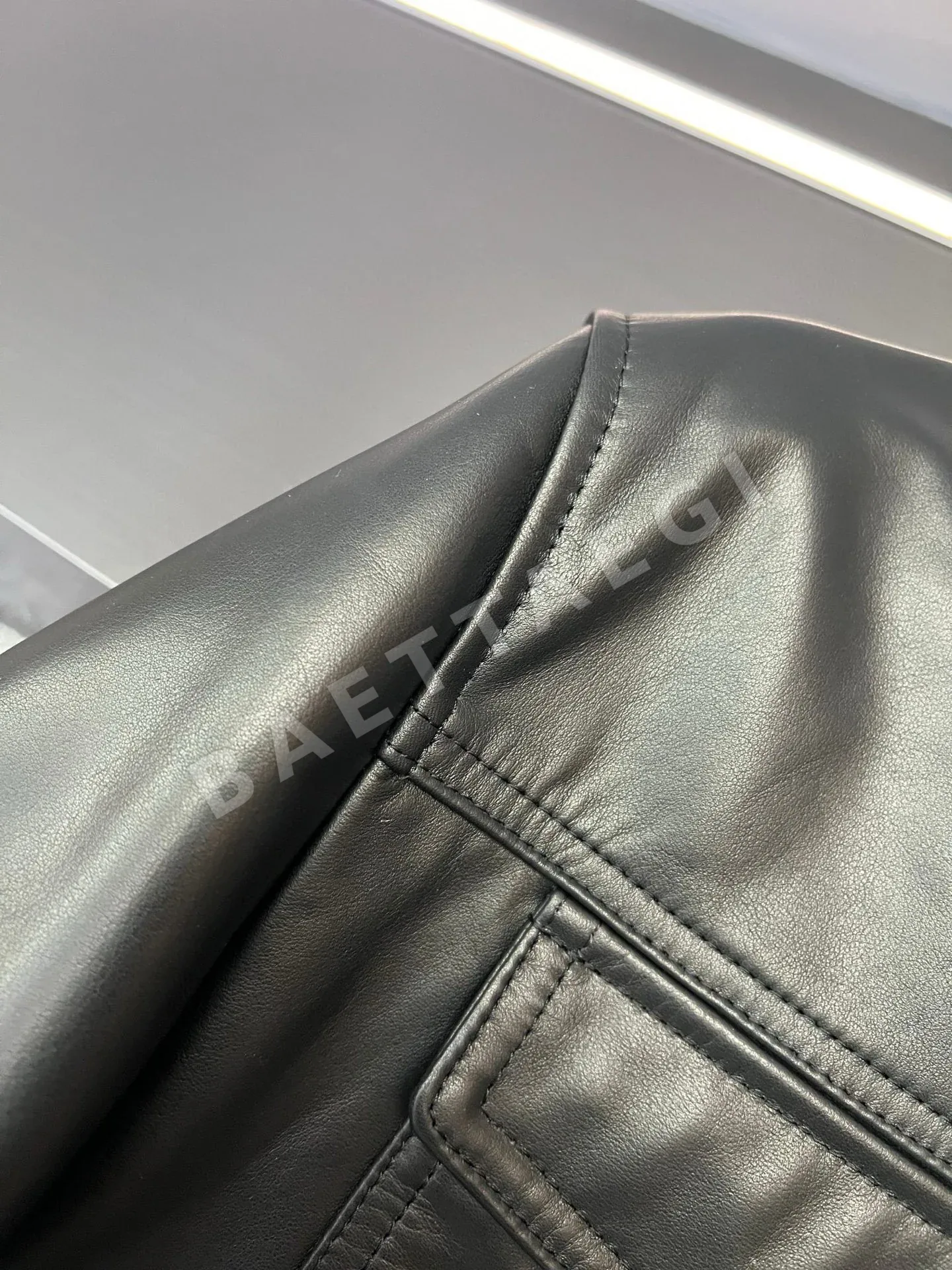 톰포드 램스킨 남성 자켓 상세 이미지 9