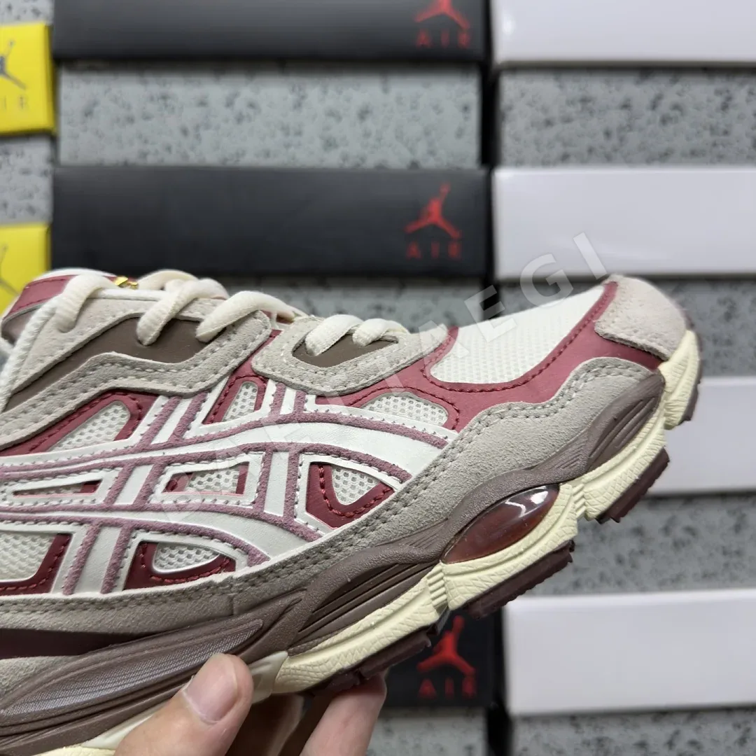 아식스 [WZ] 젤 NYC 1203A788-100 200469 Asics Gel-NYC Cream Sweet Pink 상세 이미지 3
