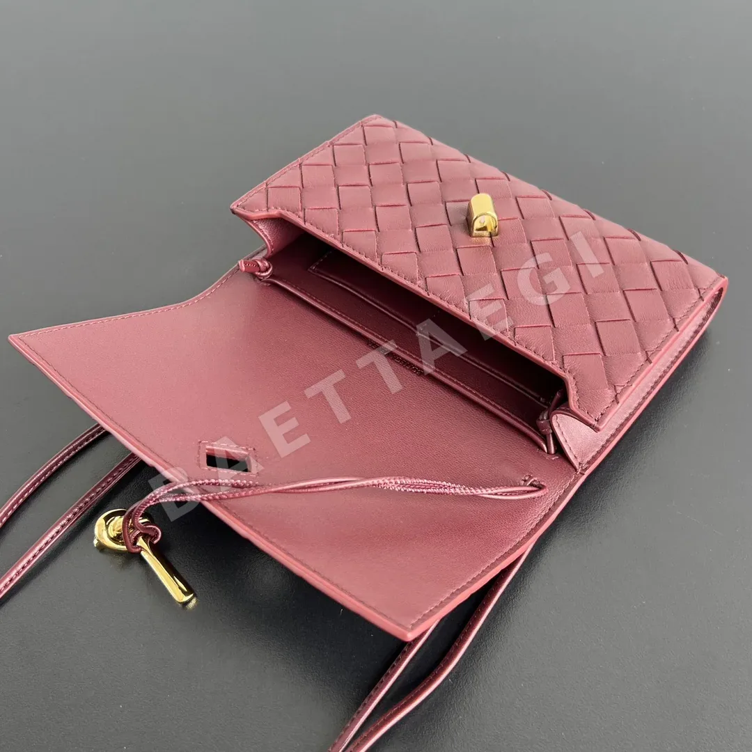 보테가베네타 램스킨 인트레치아토 미니 크로스바디백 836940 5655 상세 이미지 5