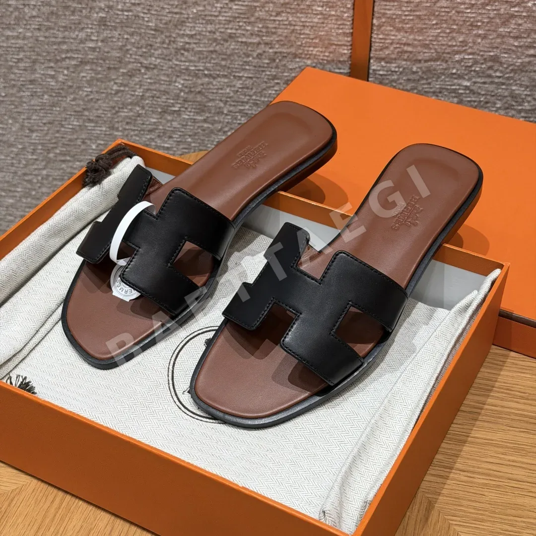 에르메스 181 오란 블랙 슬리퍼 8443
