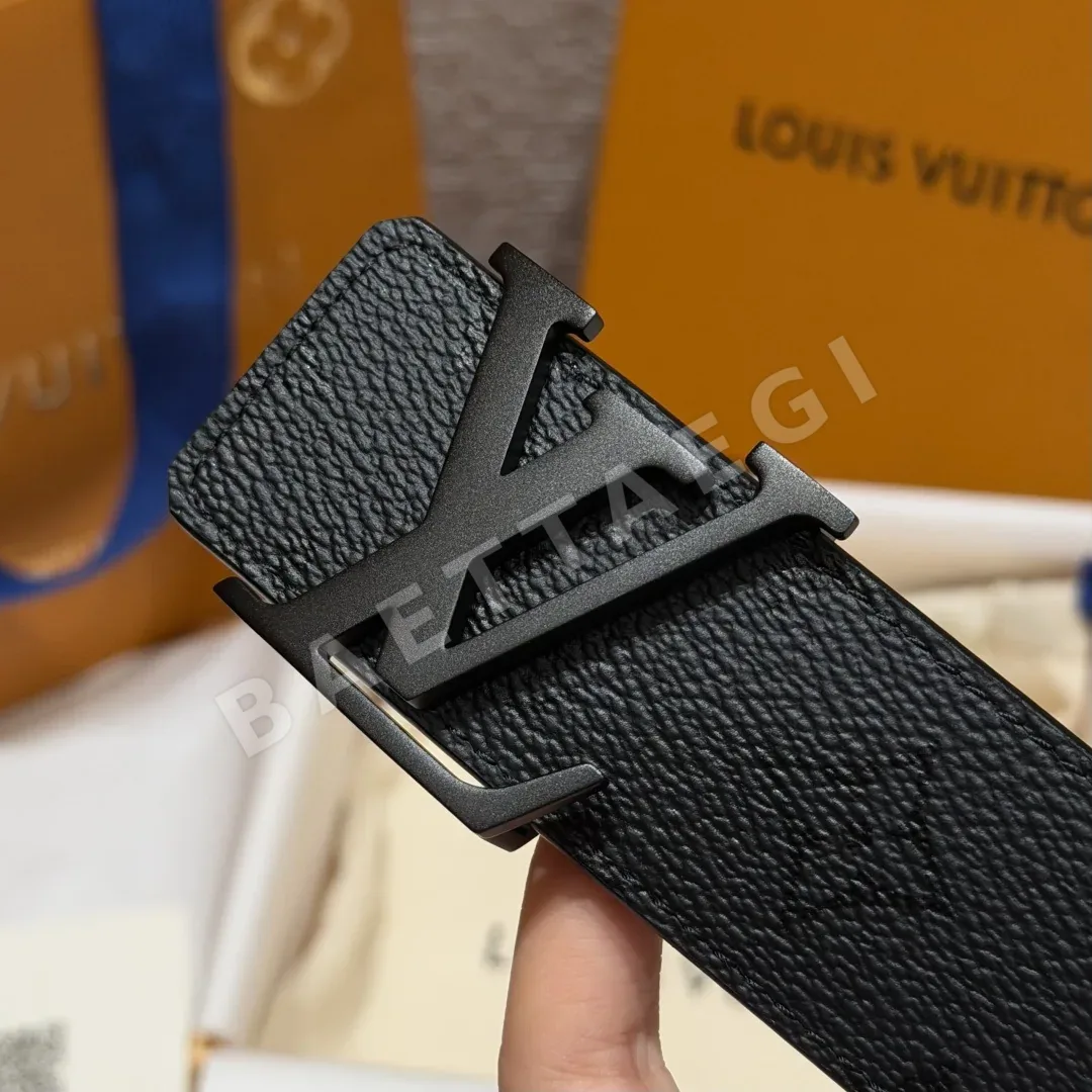 루이비통 이니셜 모노그램 미드나이트 40mm 리버시블 벨트 상세 이미지 7