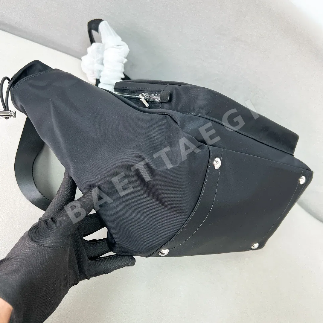 프라다 나일론 마미 백 가방 1BG102 상세 이미지 7