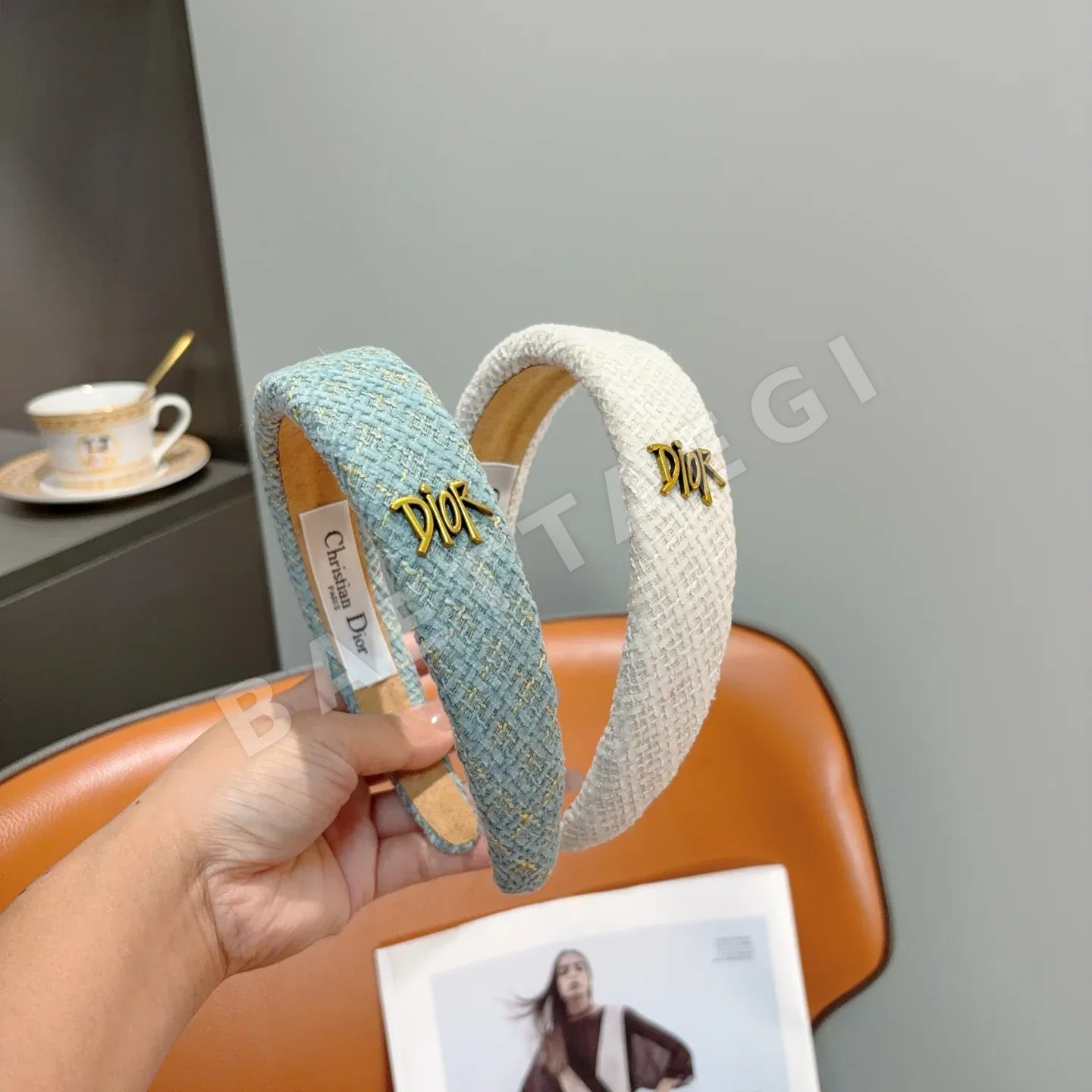 디올 넓은 챙 헤드밴드 184352
