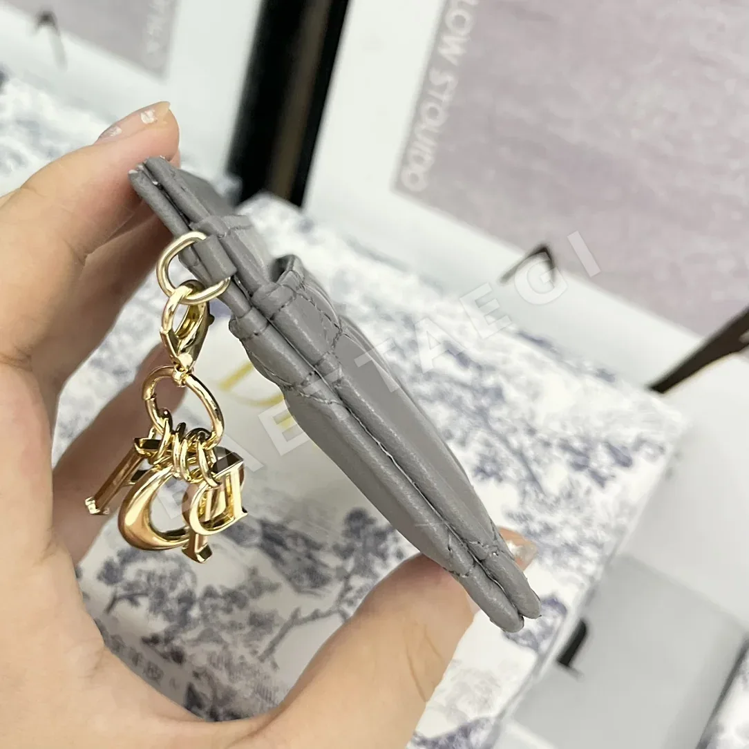 디올 레이디 카나쥬 램스킨 카드 지갑 상세 이미지 6