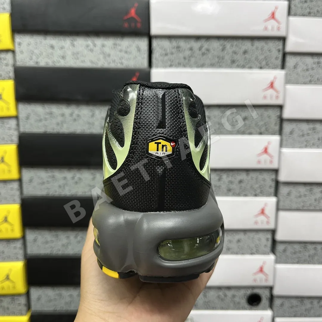 나이키 [DF] 에어 맥스 플러스 DM0032-035 201678 Nike Air Max Plus Iron Gray Light Liquid 상세 이미지 10