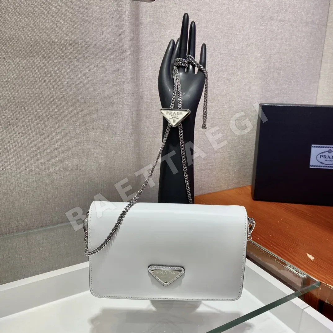 프라다 램스킨 숄더백 1BD307