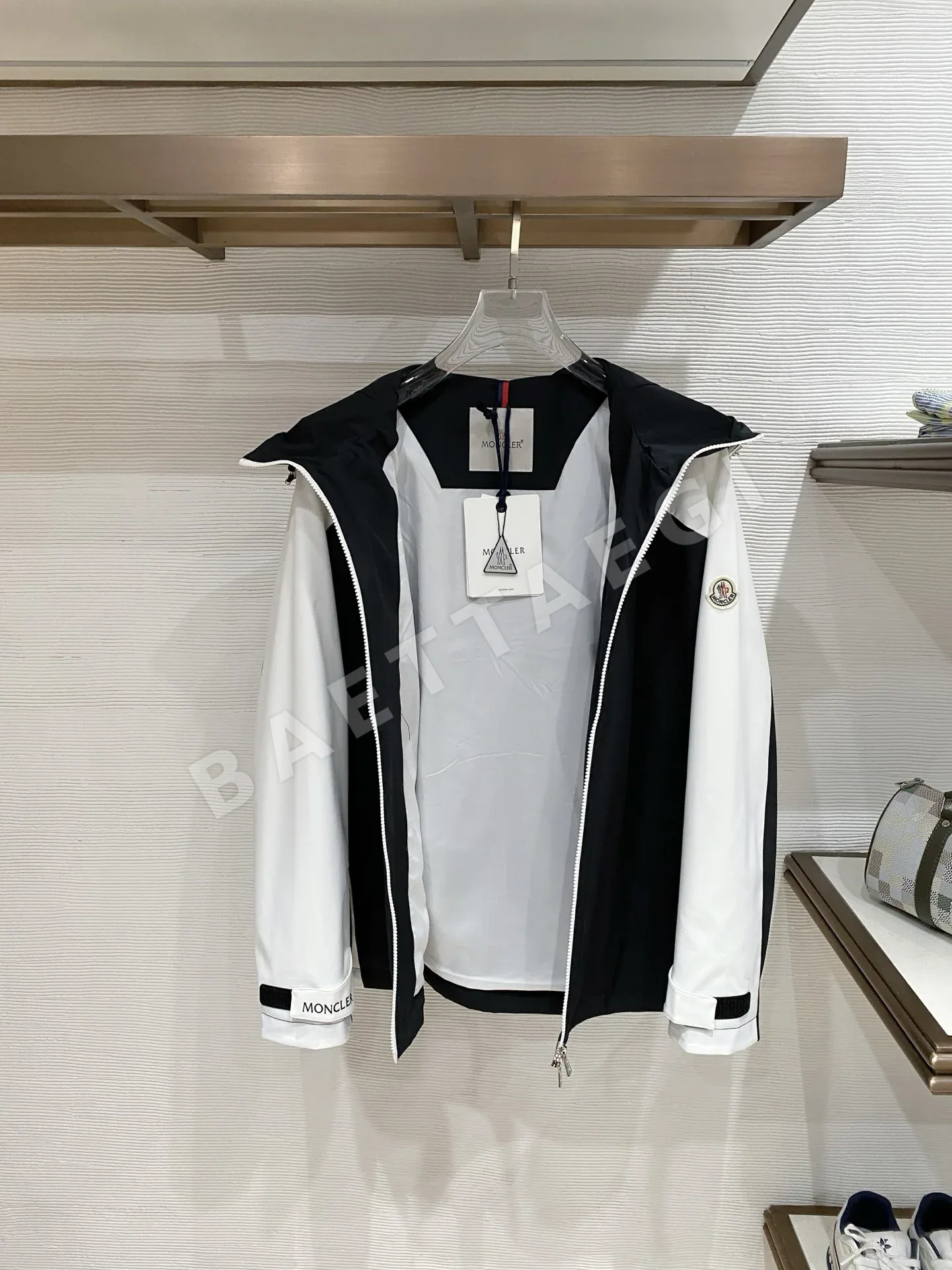 몽클레르 남성 자켓 상세 이미지 5