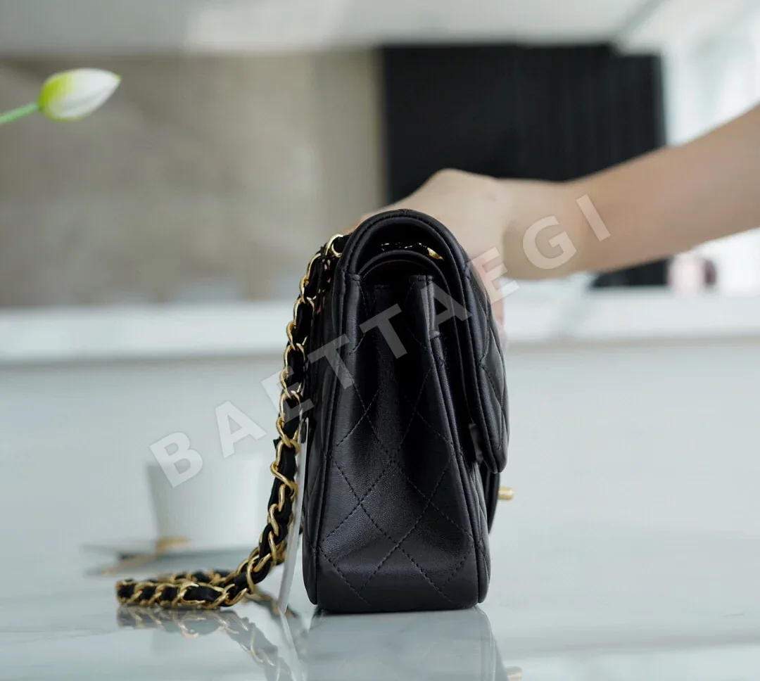 샤넬 램스킨 클래식 플랩 가방 상세 이미지 3
